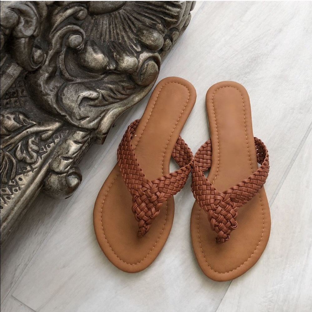 Lakeside tan sandals